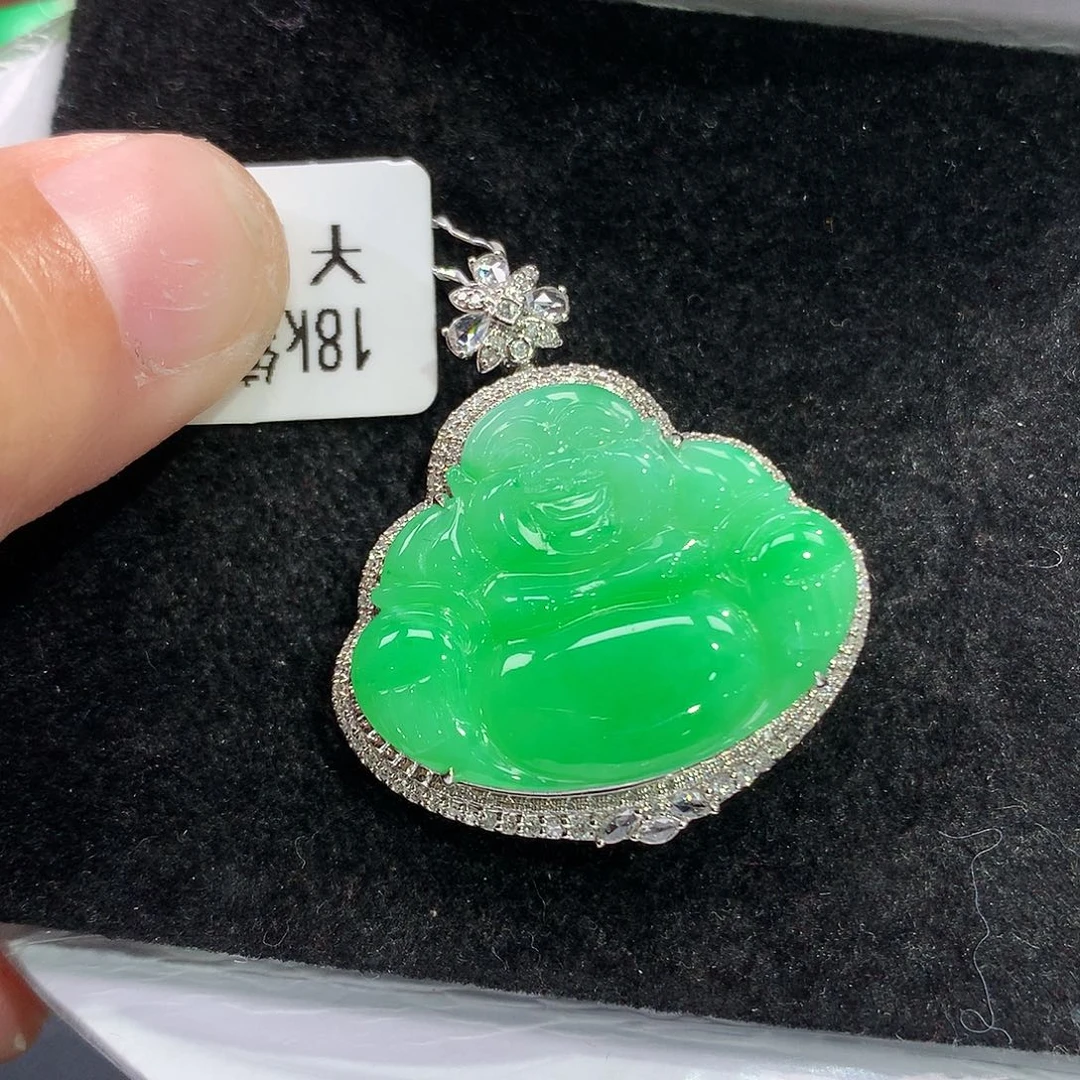 翡翠吊坠(赠链)18K金镶嵌