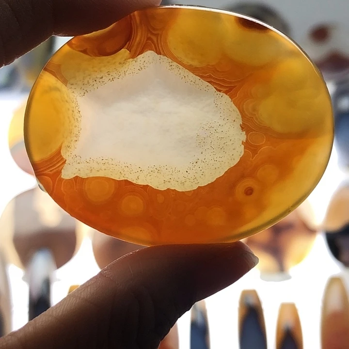 玛瑙/玉髓未镶嵌珠宝半成品113