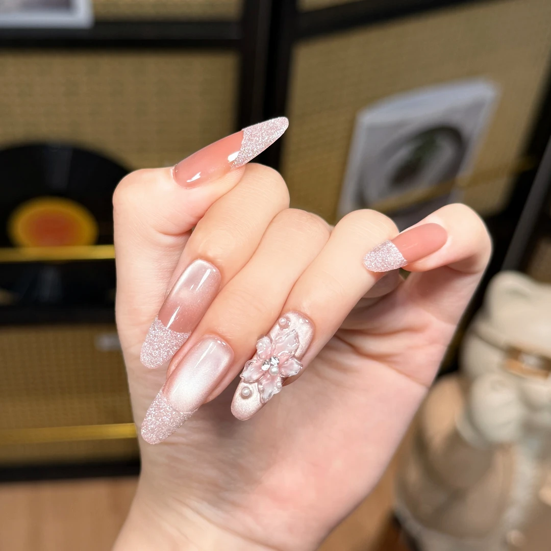 【蚀光】法式细闪猫眼立体樱花设计仙女风轻奢穿戴甲-W010