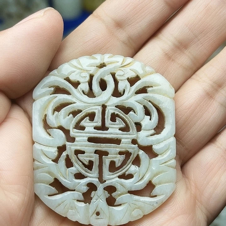 和田玉（青白玉）未镶嵌颈饰