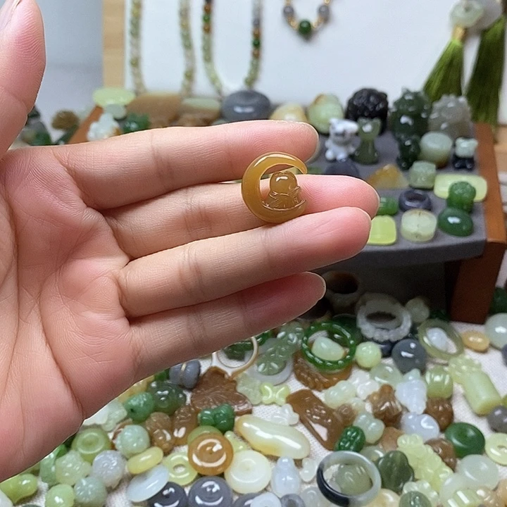 未镶嵌和田玉挂件