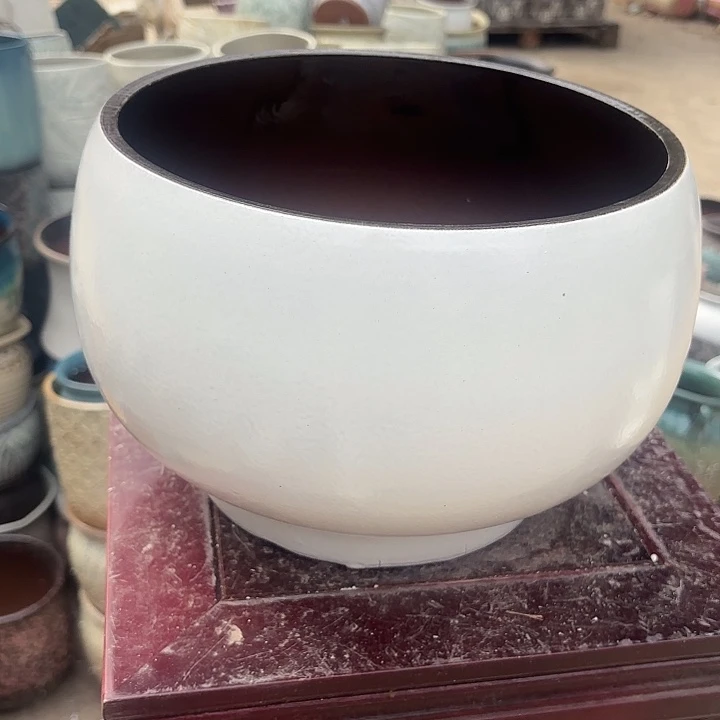 红陶微瑕白口径25.5高度19