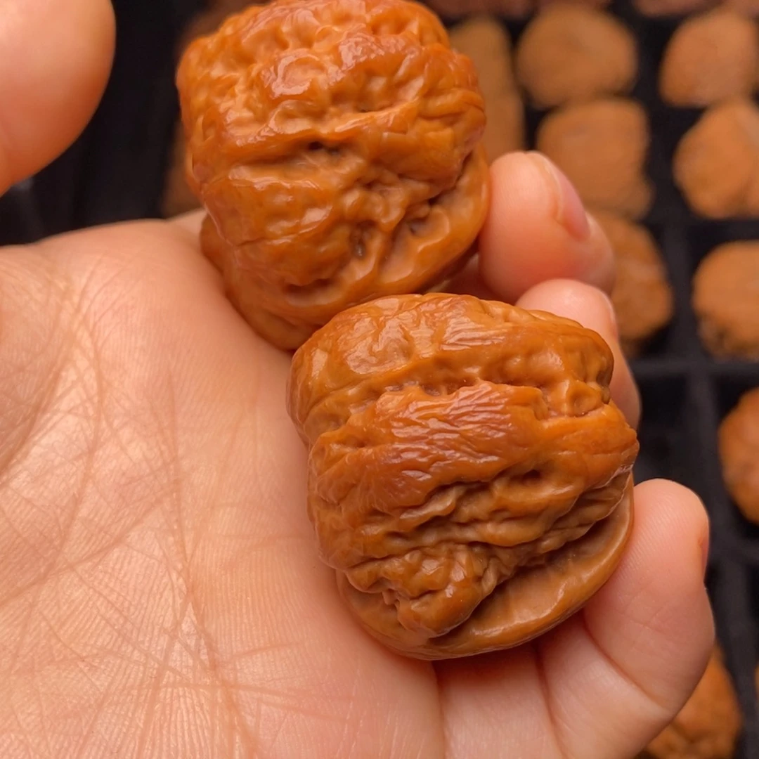 文玩核桃吊坠秦岭野生核桃