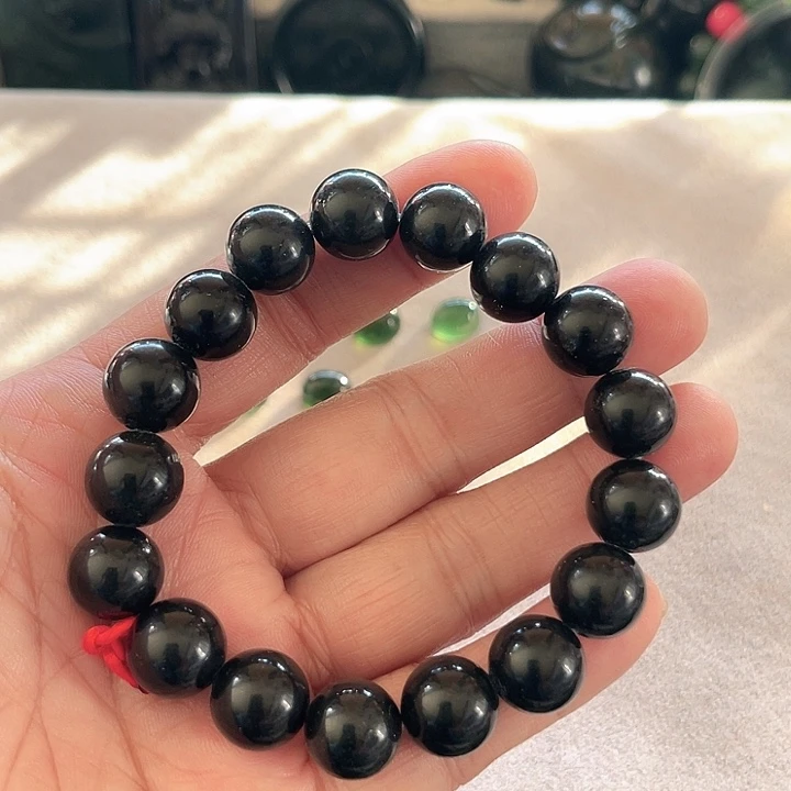 用***3蛇纹石玉未镶嵌颈饰