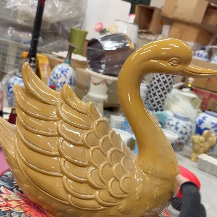 微瑕青花瓷器值得购买