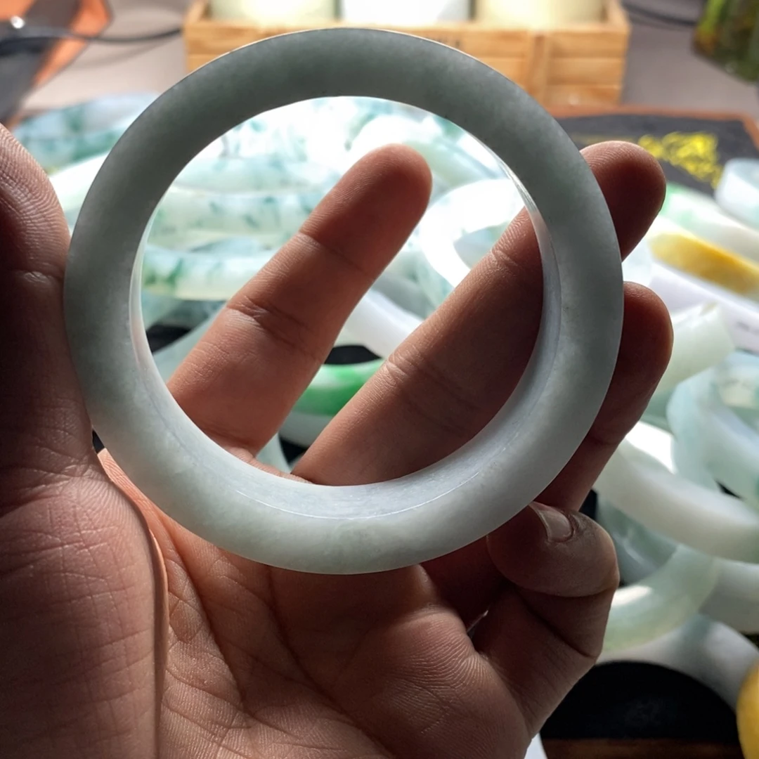 定制翡翠未镶嵌不退不换