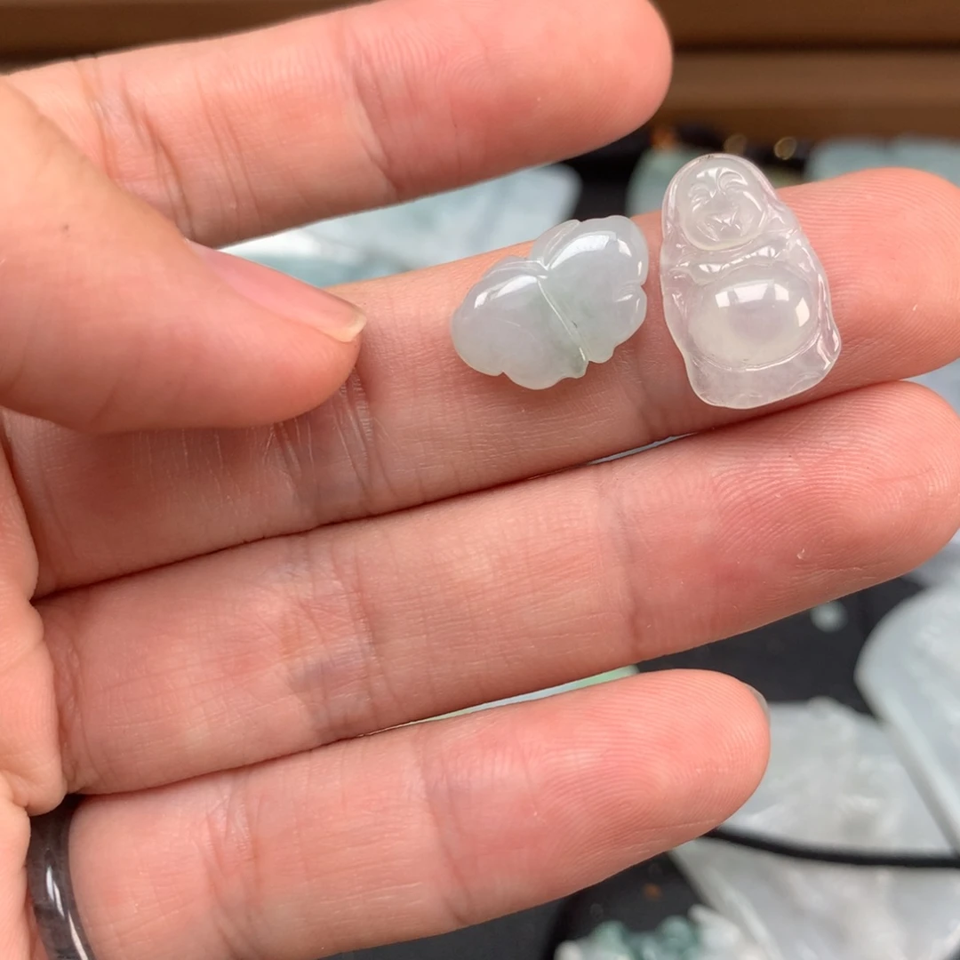 翡翠未镶嵌颈饰福利