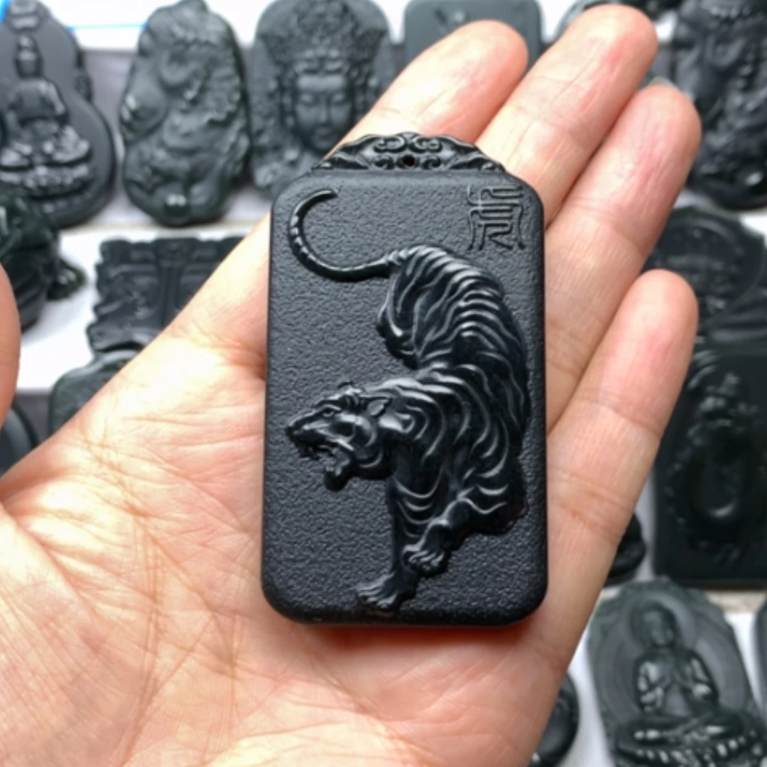 【闪购商品】颈饰未镶嵌和田玉双面雕刻