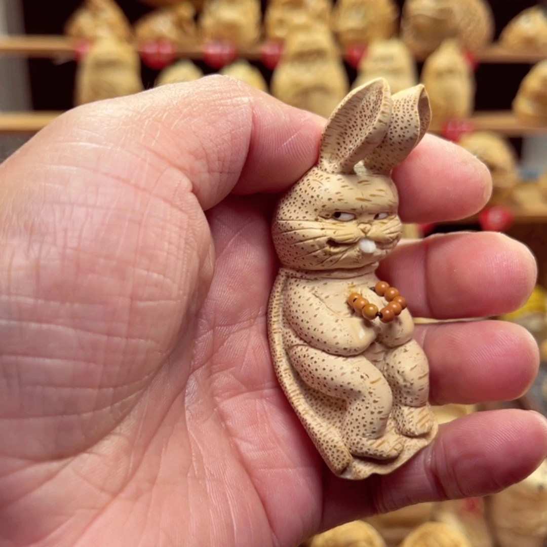 竹竹根雕兔子手把件