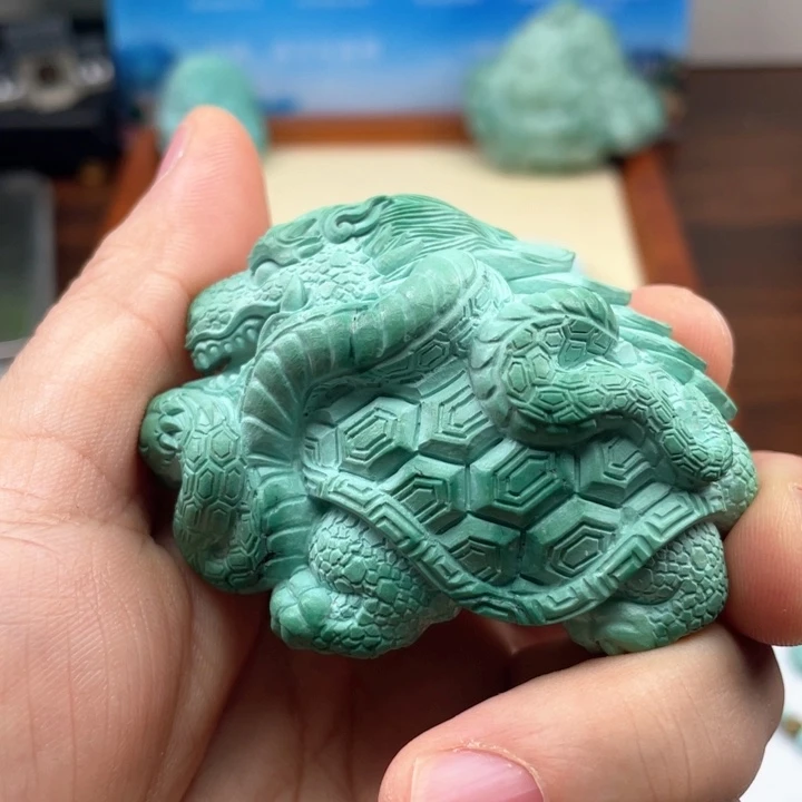 绿松石颈饰未镶嵌扶*?