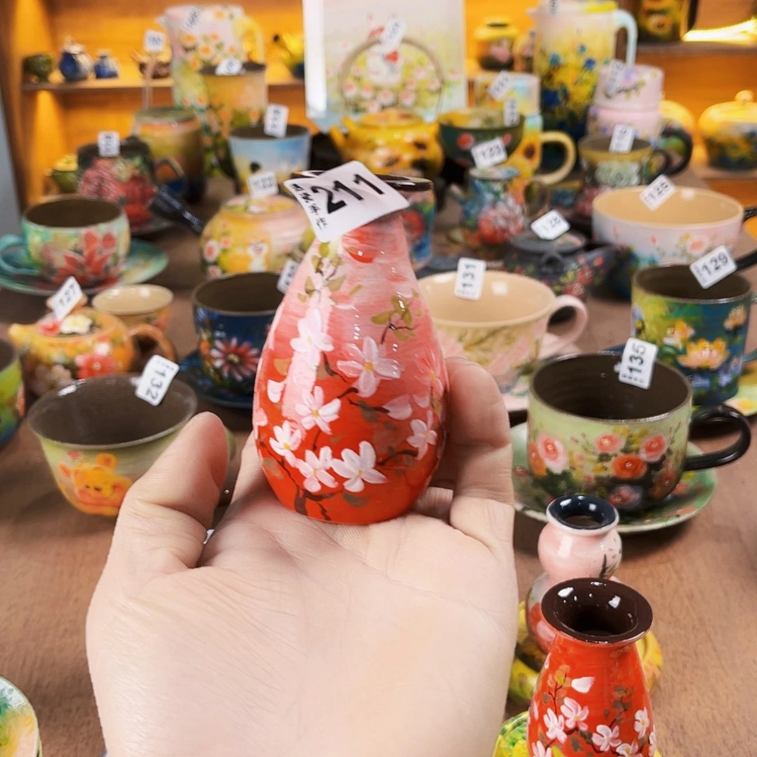 杯t***y纯纯油画风花瓶