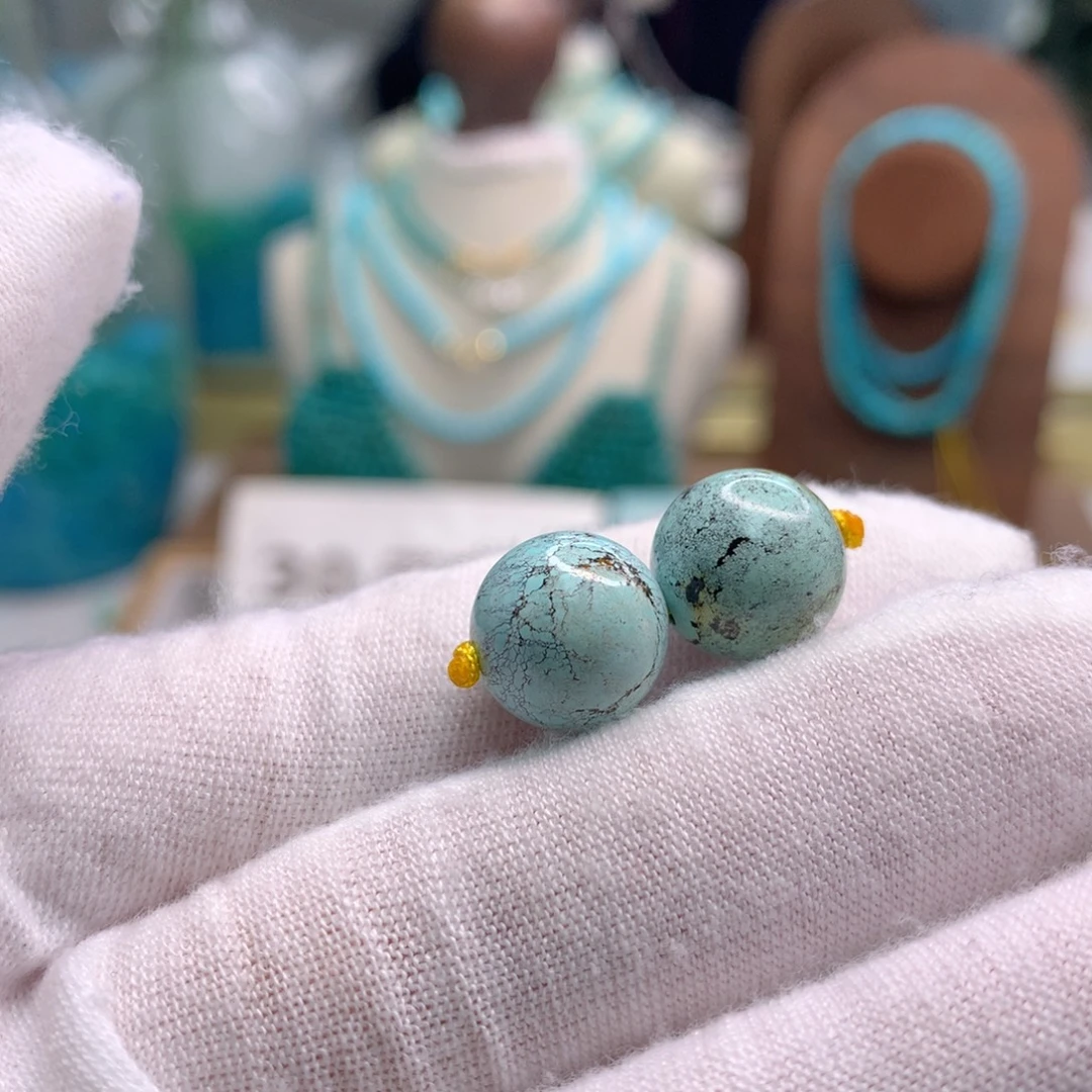 绿松石未镶嵌饰品