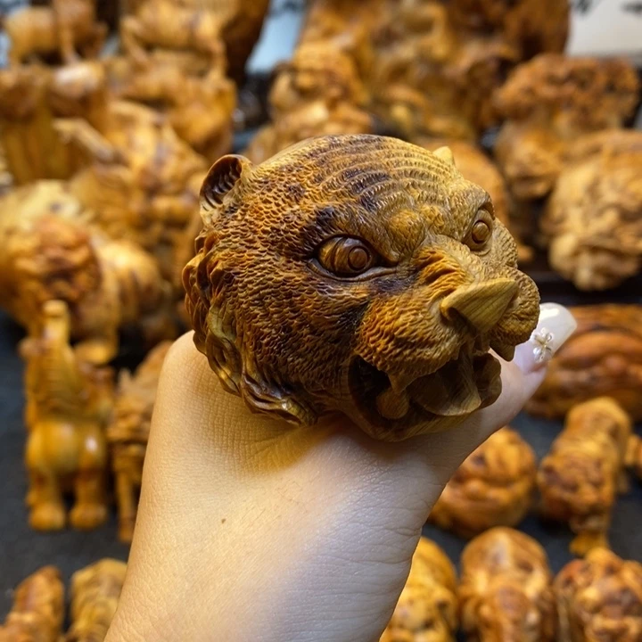 柏木老虎手把件手把件