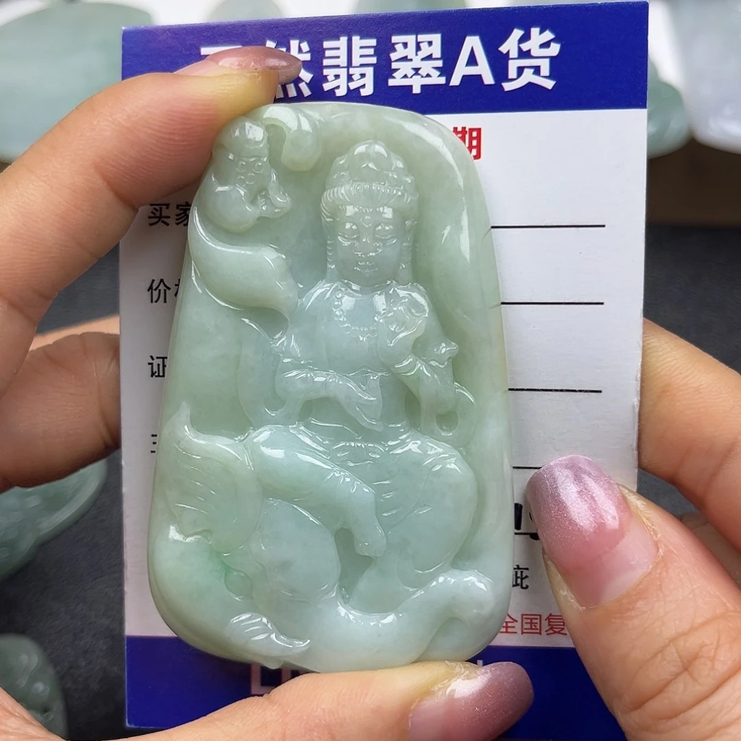 翡翠未镶嵌颈饰