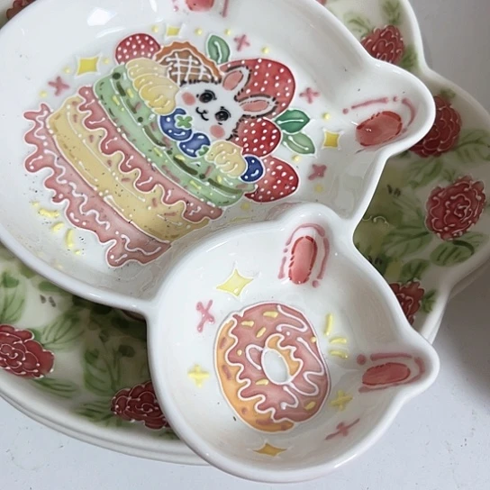 手绘高温釉下彩陶瓷?****