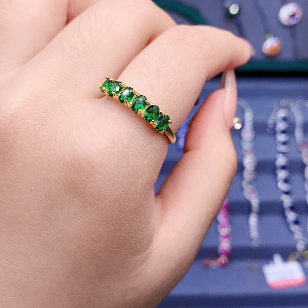 祖母绿戒指银S925镶嵌羊**?