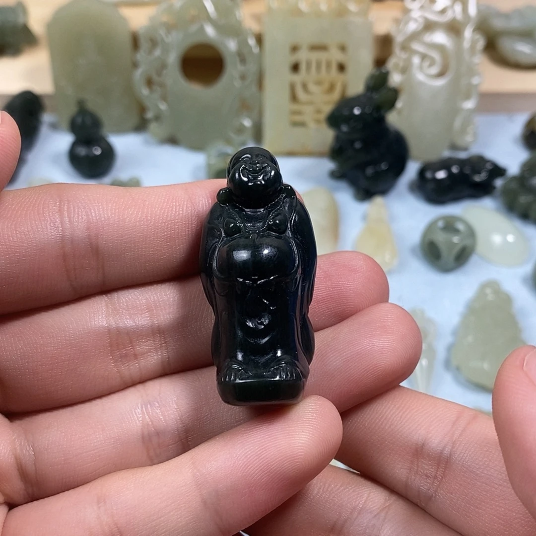 和田玉未镶嵌挂件