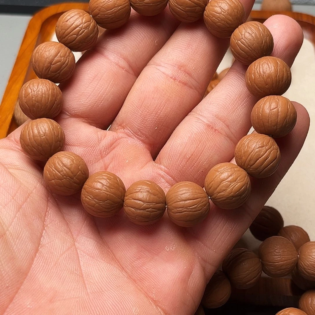 手串猴头核桃东**嫣聚宝盆