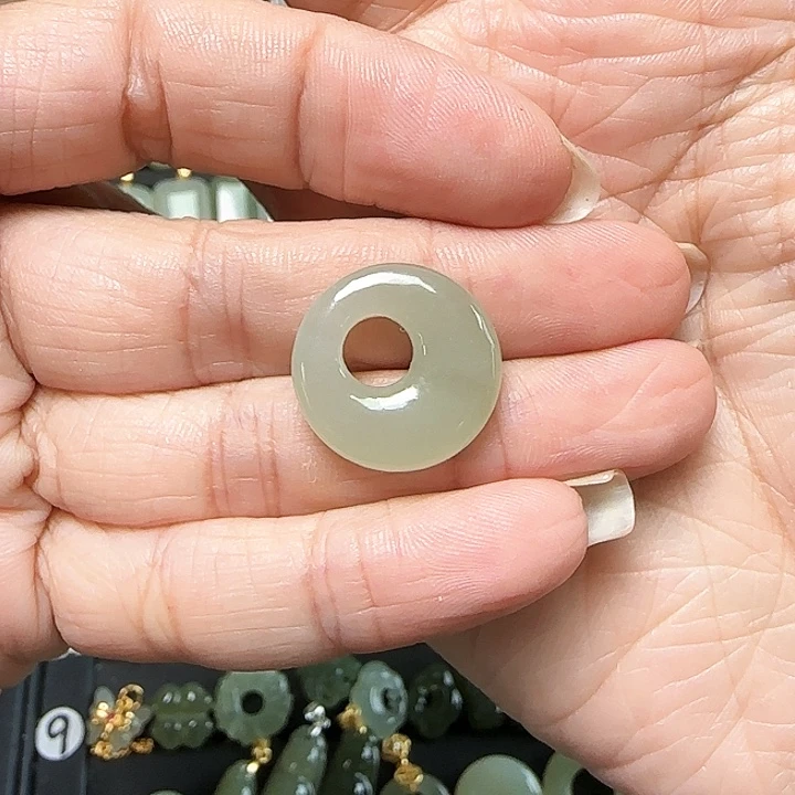 和田玉未镶嵌吊坠(不含链)@*猪