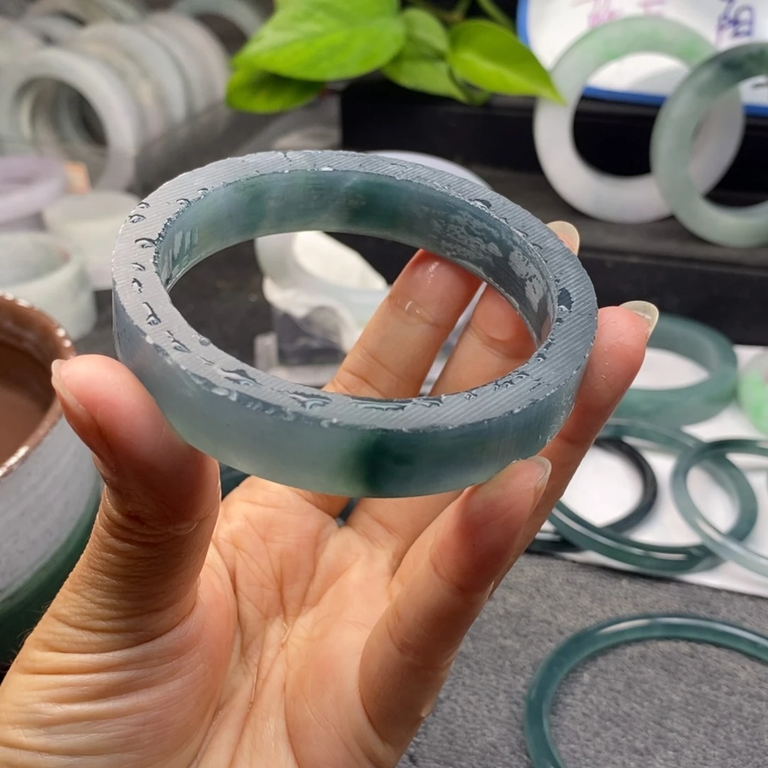 定制翡翠60正未镶嵌青*