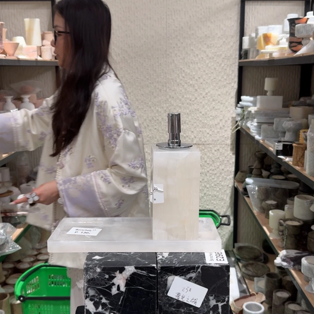 大理石P135P136。