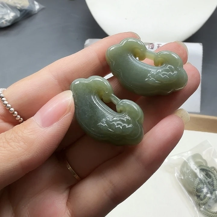 和田玉未镶嵌颈饰15