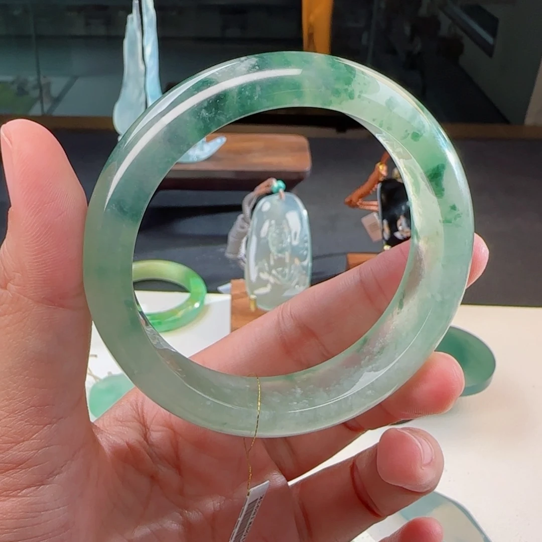 【闪购商品】翡翠手镯未镶嵌堯