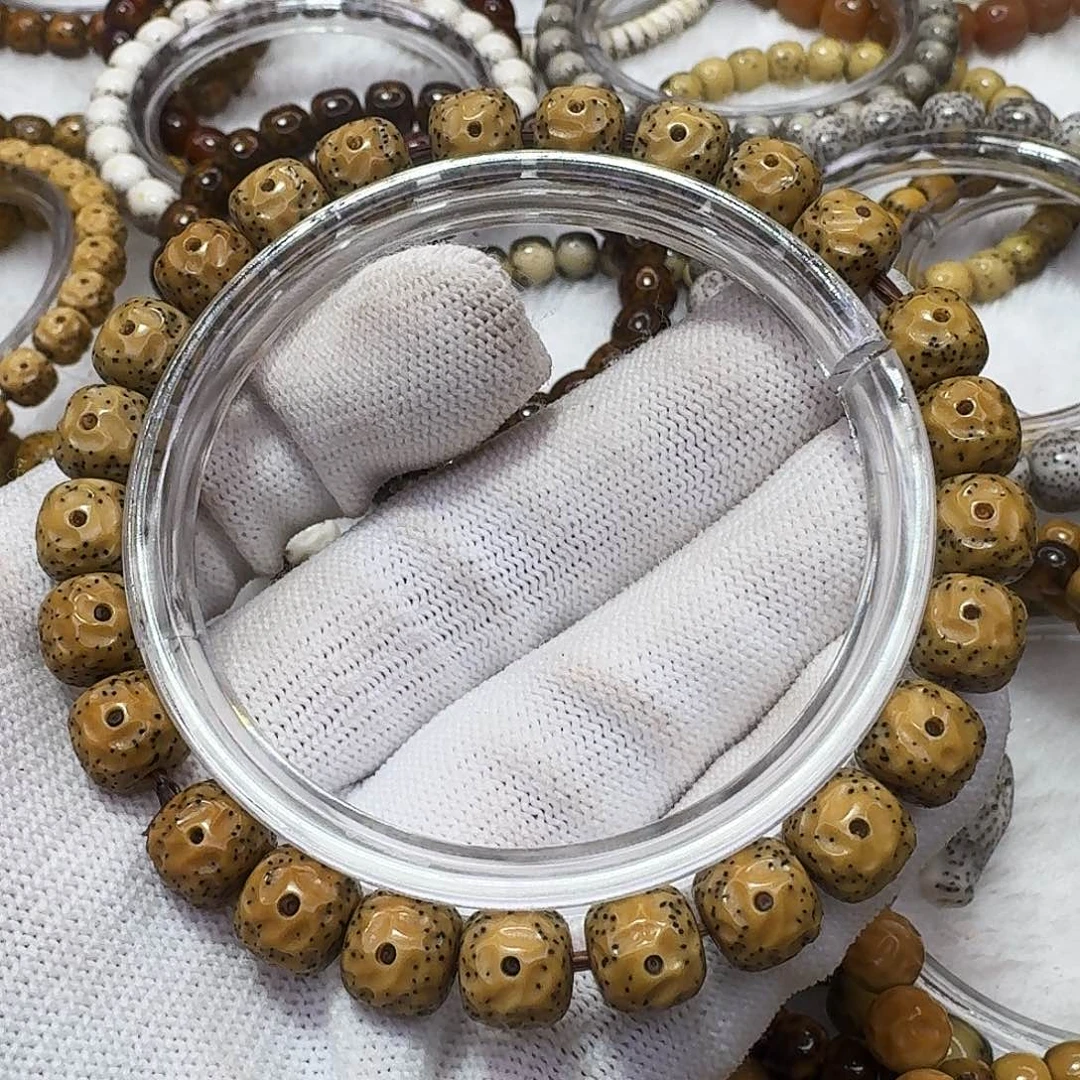 星月菩提吊坠98古铜大眼