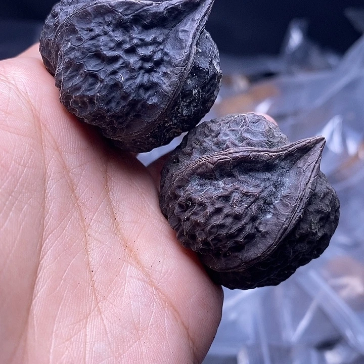 文玩核桃吊坠      345