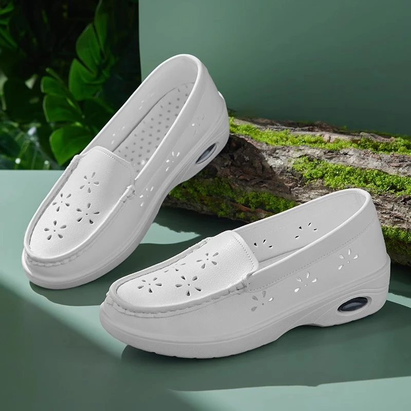 护士鞋女软底透气防滑久站不累脚夏季凉鞋增高洞洞镂空厚底小白鞋