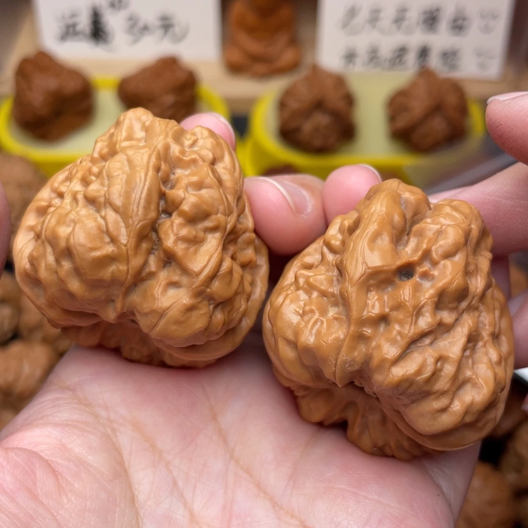 文玩核桃把件蛤蟆40×46