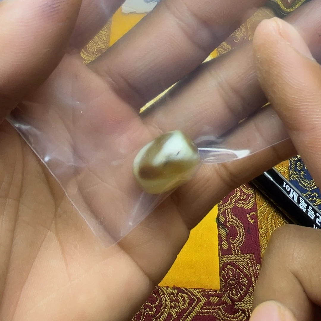 淡***情泥塑藏传法学博士研究生