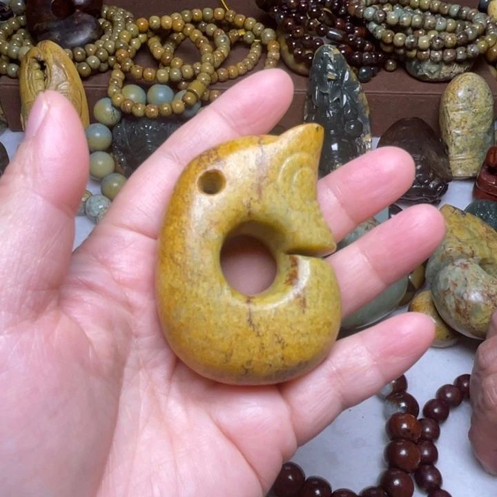 A***n岫岩河磨玉（透闪石质玉）未镶嵌颈饰