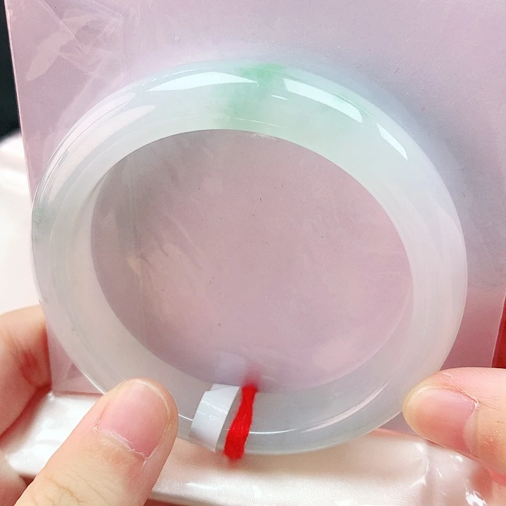 翡翠手镯未镶嵌54圈