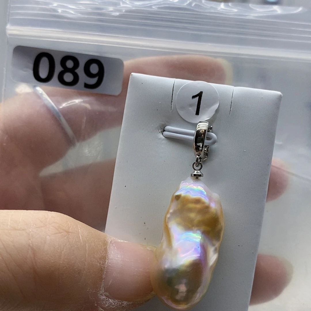 合金耳饰淡水珍珠
