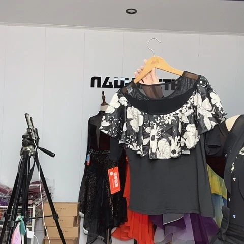涵***L。