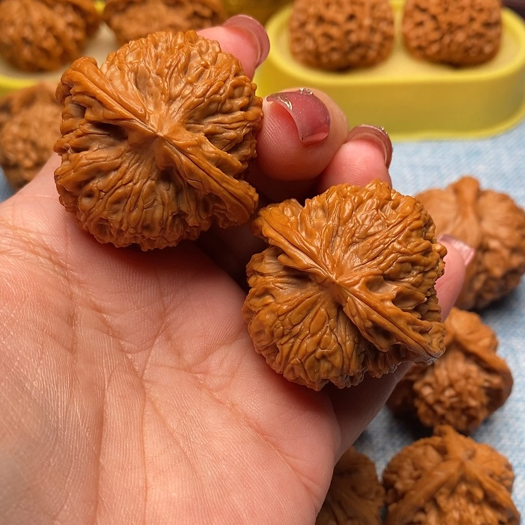 举***手把件文玩核桃毕业南疆石43全品