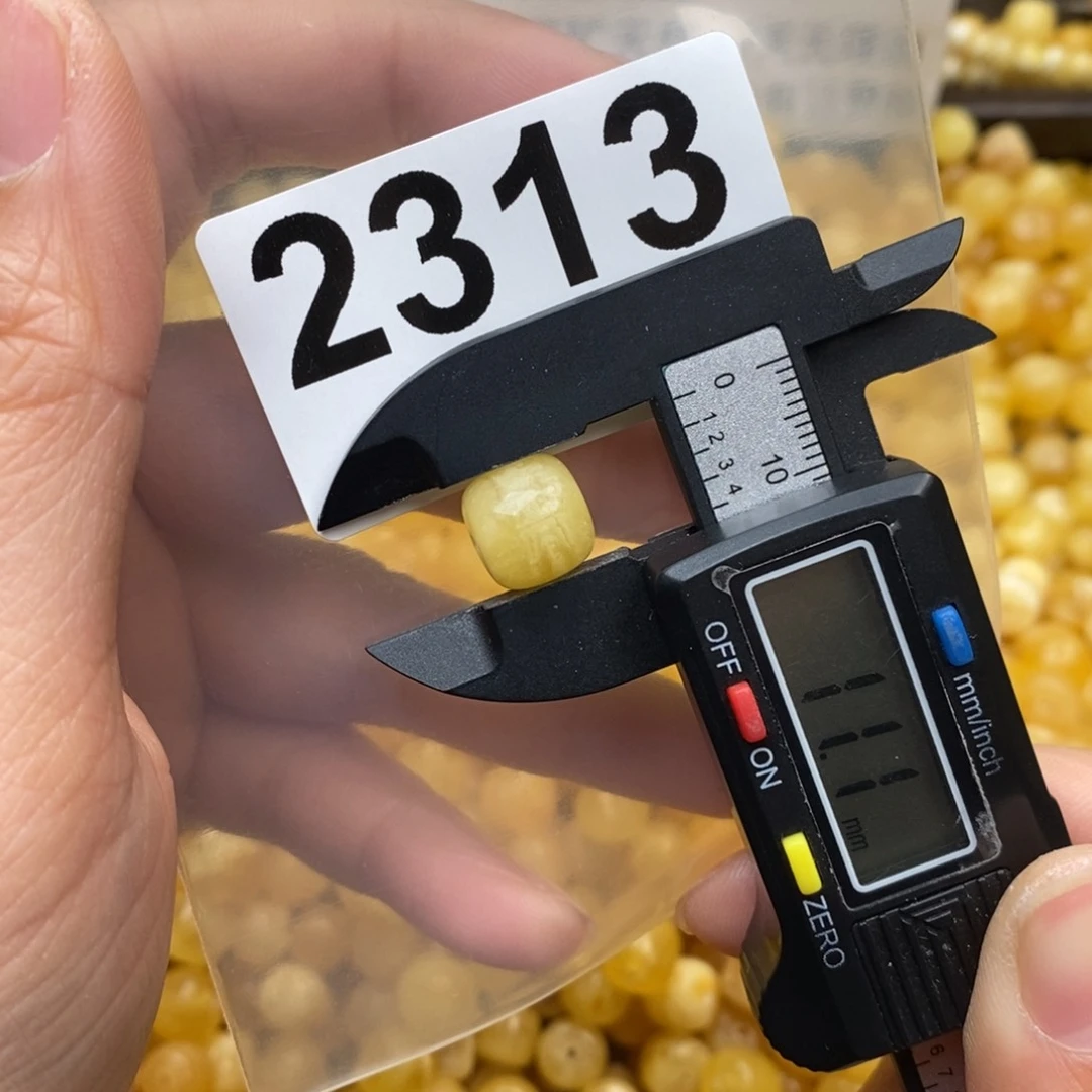 蜜蜡珠宝奇石未镶嵌