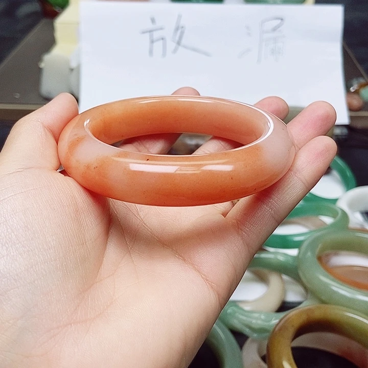 石英质玉手镯未镶嵌棉*