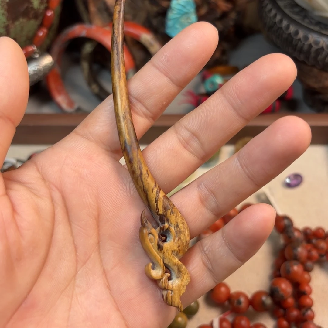 岫岩河磨玉（透闪石质玉）手链未镶嵌茉