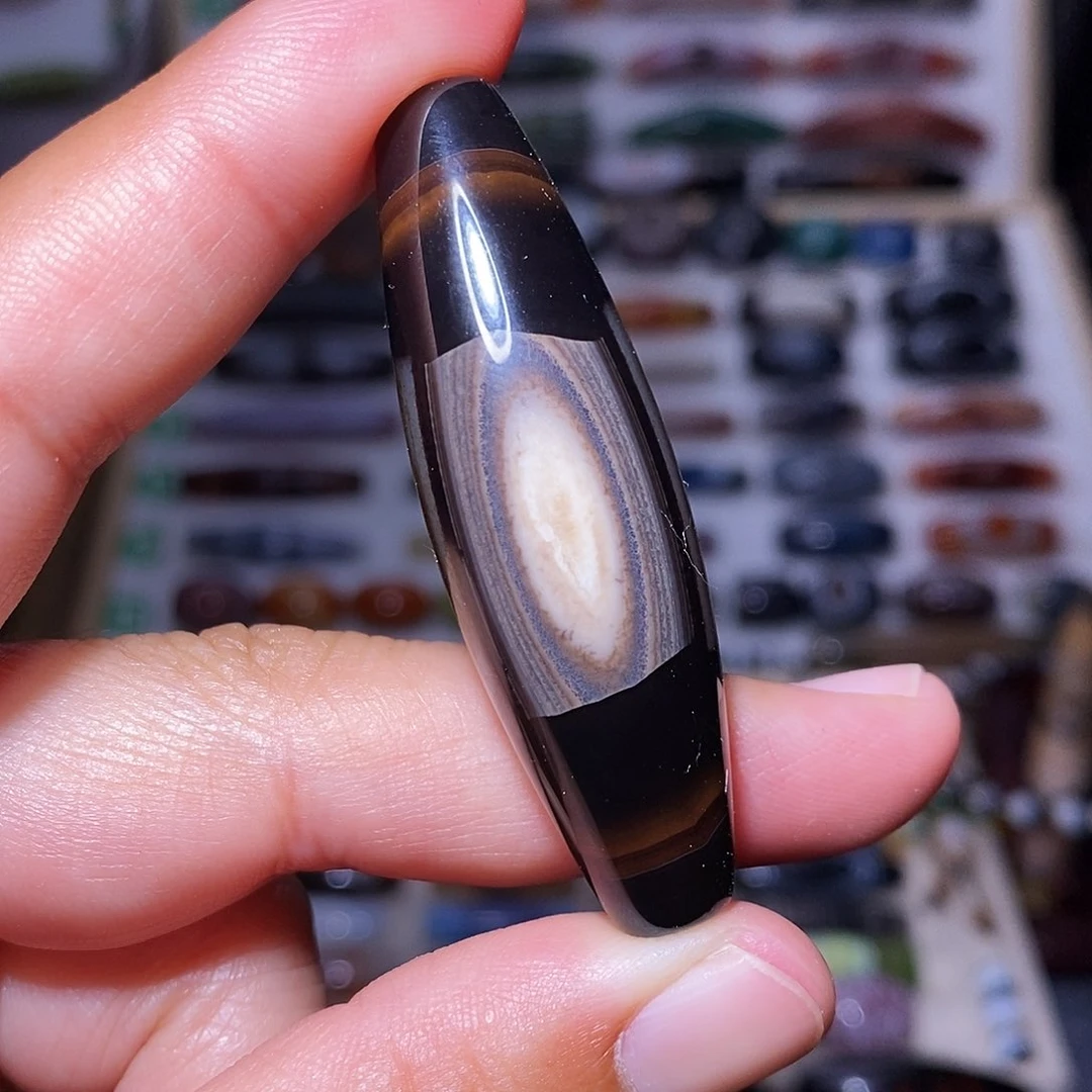 吊坠玛瑙未镶嵌….