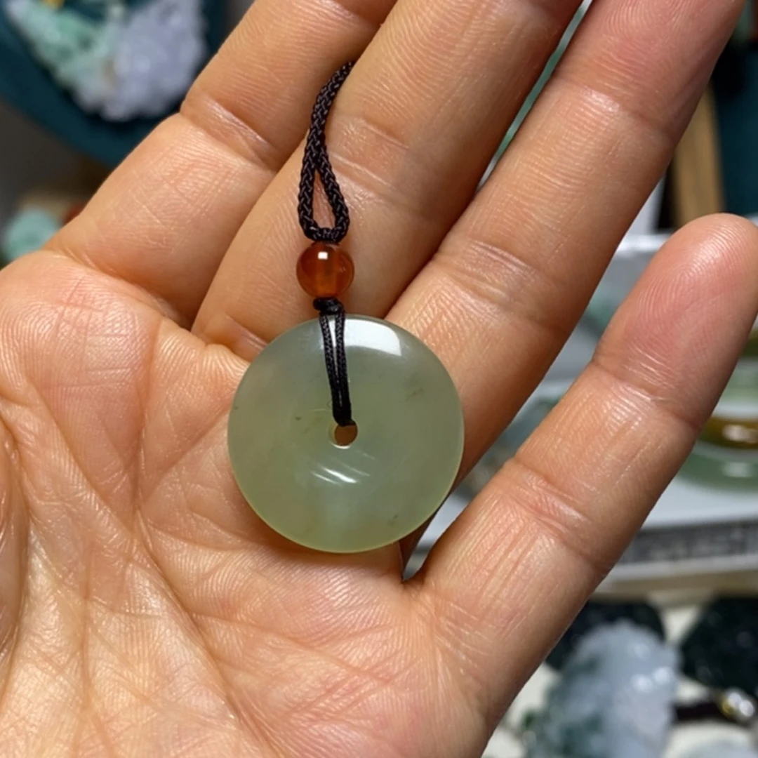 【闪购商品】翡翠吊坠(赠链)未镶嵌