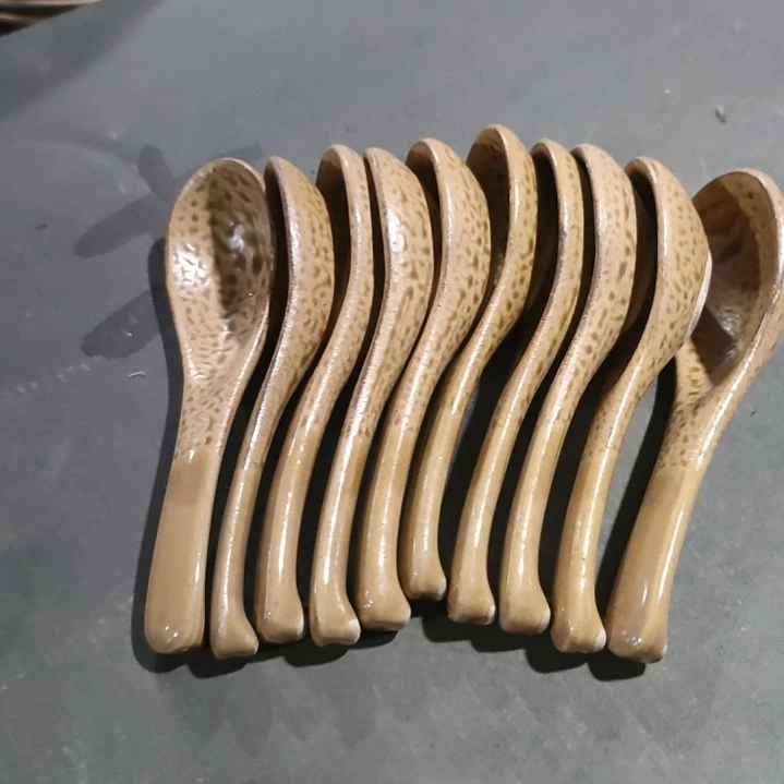 摆件陶瓷盘子碗啥都有