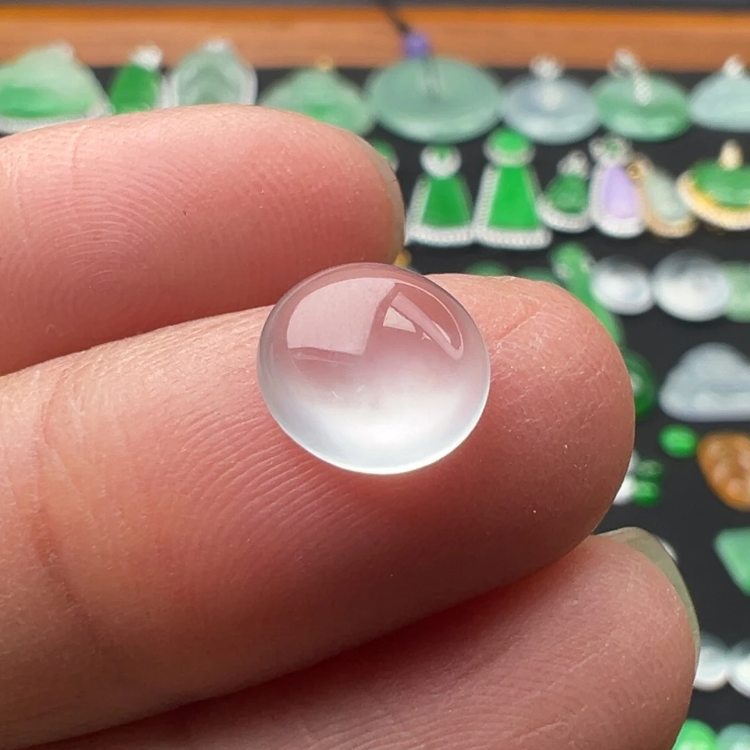 翡翠颈饰未镶嵌蛋8.6