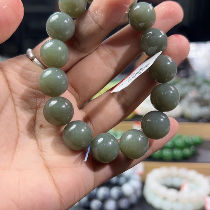 未镶嵌手镯和田玉（糖玉）