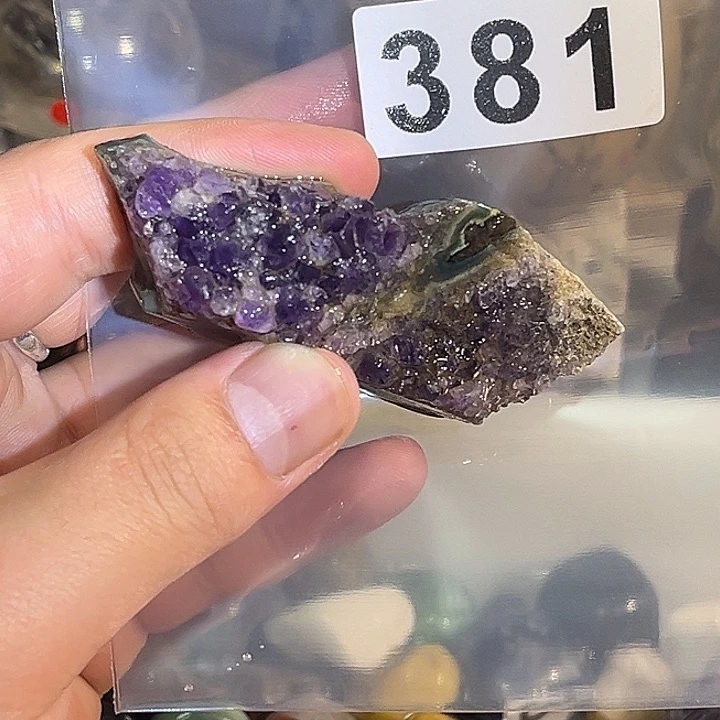 未镶嵌水晶大型摆件（非配饰）