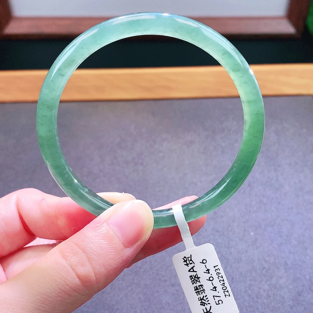 未镶嵌手镯翡翠天然翡翠