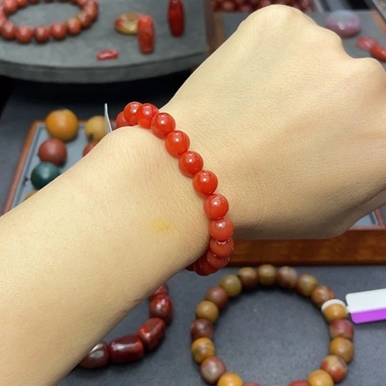 南红玛瑙手串8mm多样性发未镶嵌