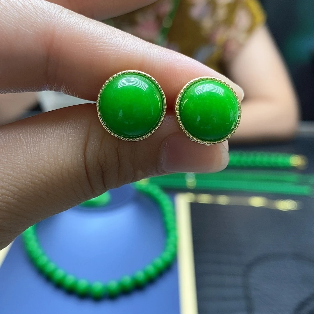 翡翠未镶嵌颈饰10号