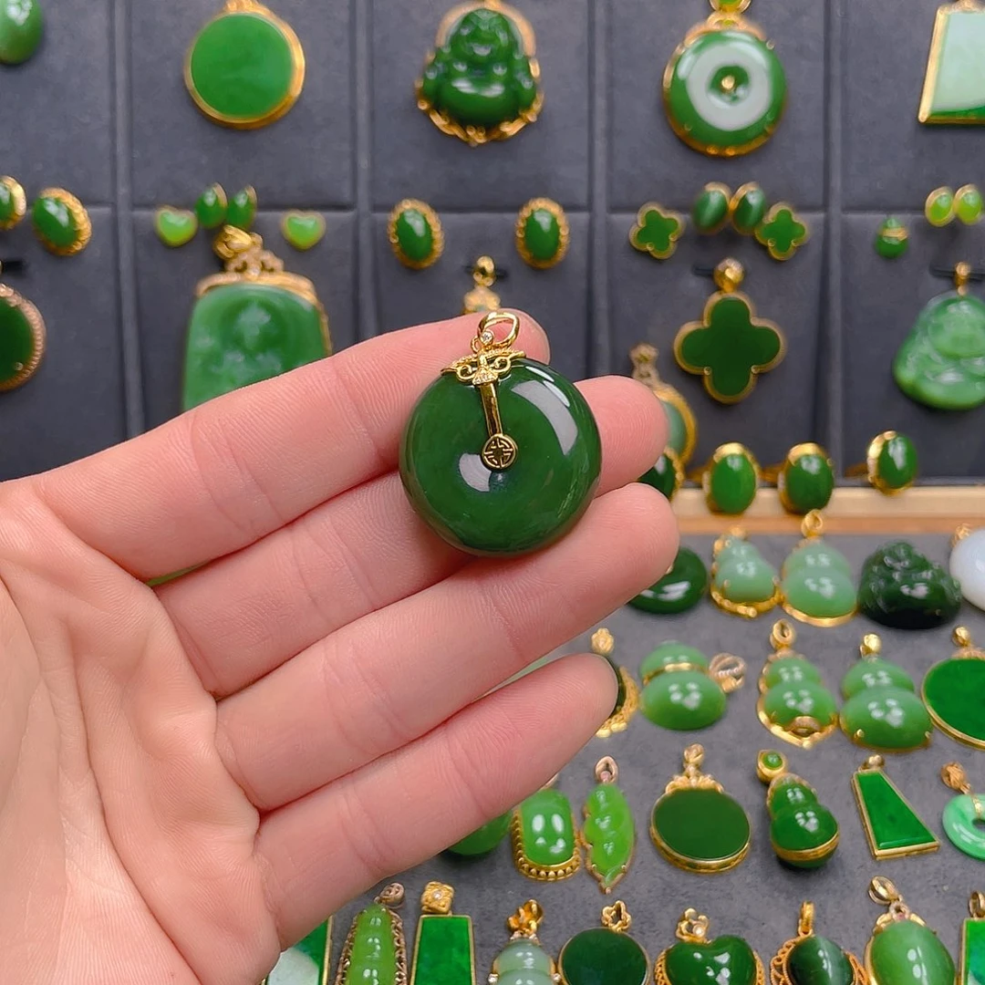 和田玉（碧玉）18K金镶嵌吊坠(不含链)